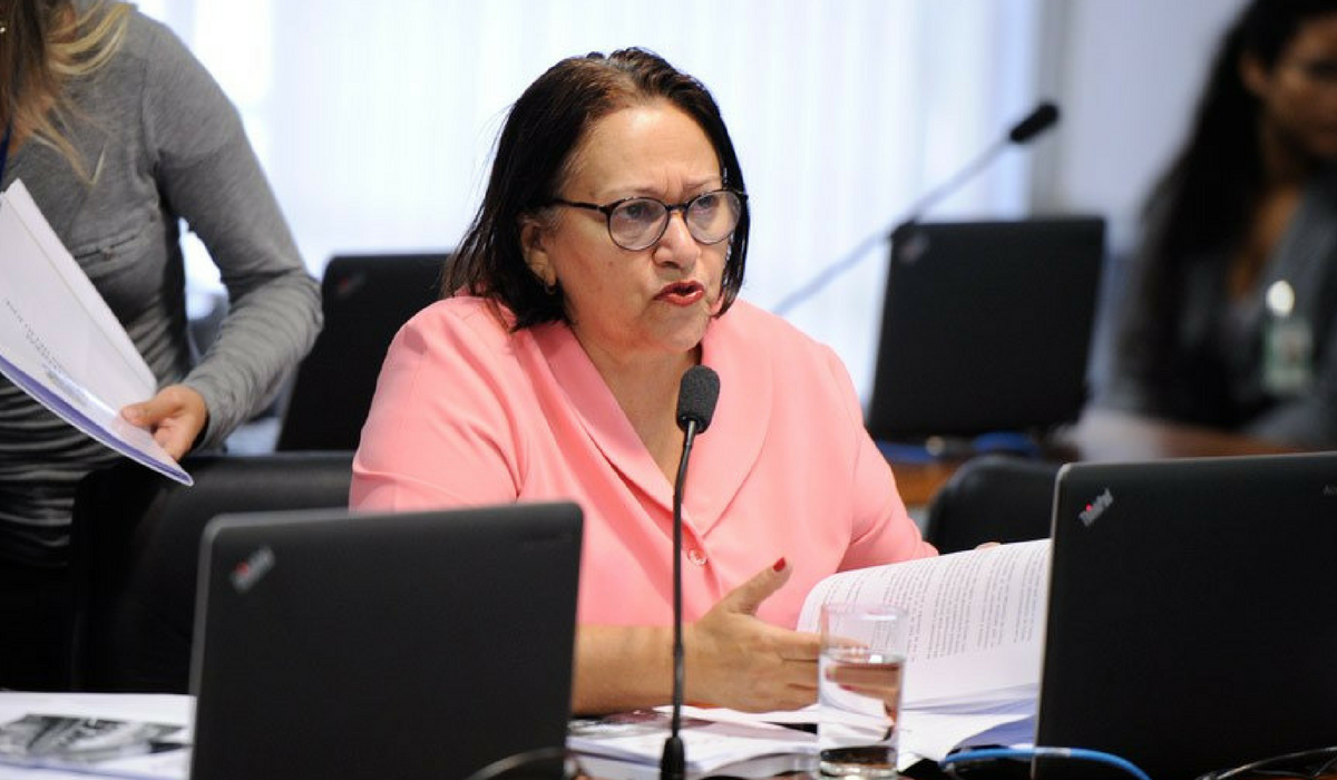 A senadora Ftima Bezerra apresentou um substitutivo ampliando as contrapartidas (Foto: Edilson Rodrigues/Agncia Senado)