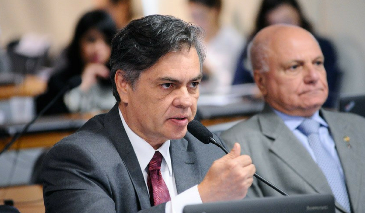O senador Cssio Cunha Lima  o autor do projeto, que est em tramitao na Comisso de Assuntos Sociais (Foto: Pedro Frana/Agncia Senado)