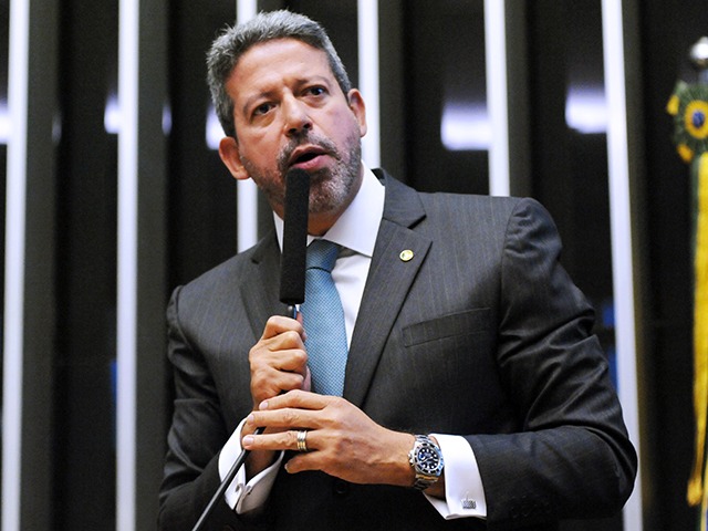 Disputa pela sucessão de Arthur Lira na Câmara dos Deputados movimenta bastidores políticos em Brasília
