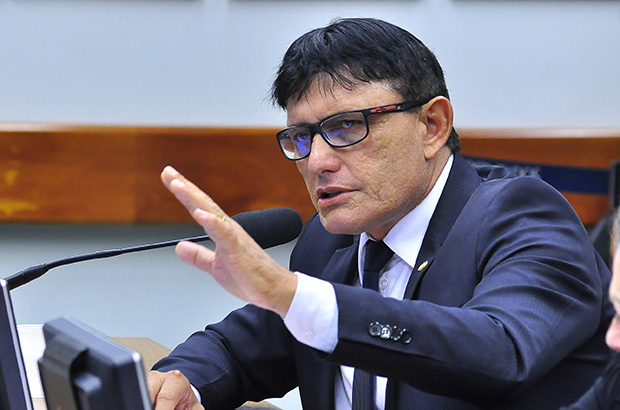 Levantamento do Paraná Pesquisas revela liderança de Éder Mauro (PL) em Belém