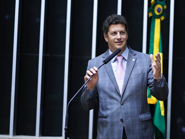 CCJ aprova PEC que criminaliza posse de drogas