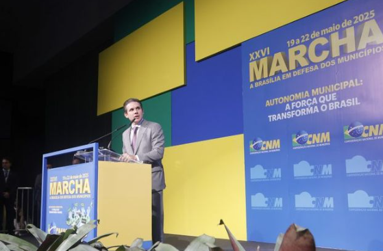 "Fortalecimento do Pacto Federativo: Hugo Motta defende pauta municipalista e diálogo entre os entes da Federação"