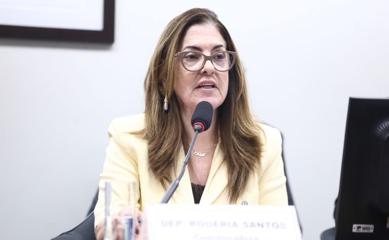 "Projeto de lei torna obrigatória a elaboração do Plano Decenal de Assistência Social no Brasil: A estabilidade para políticas sociais e a participação da sociedade"